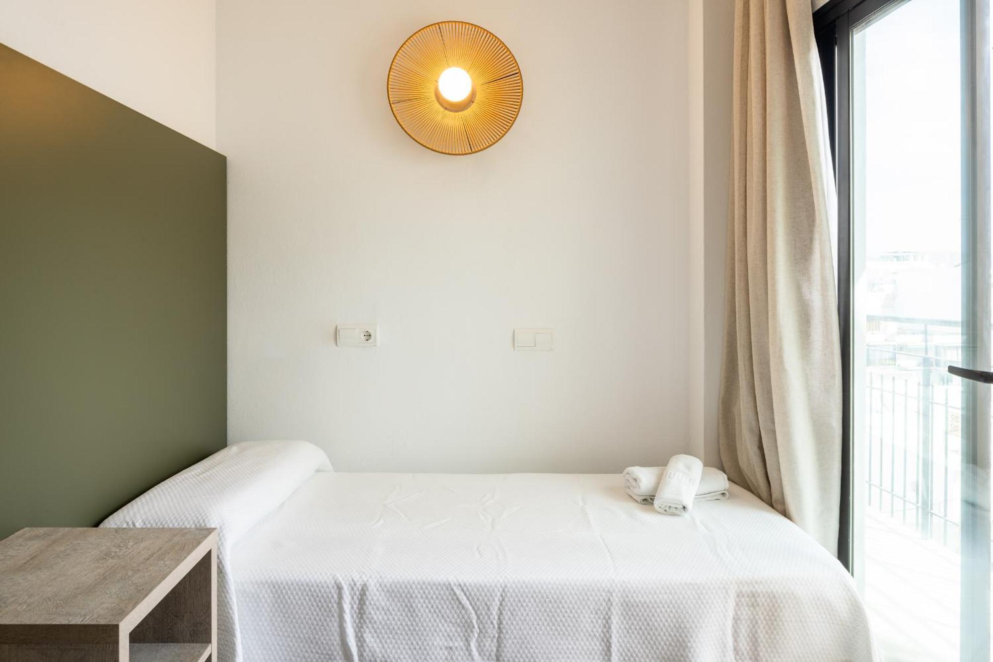 Hostal Alicante Sant Antoni de Portmany Exterior foto