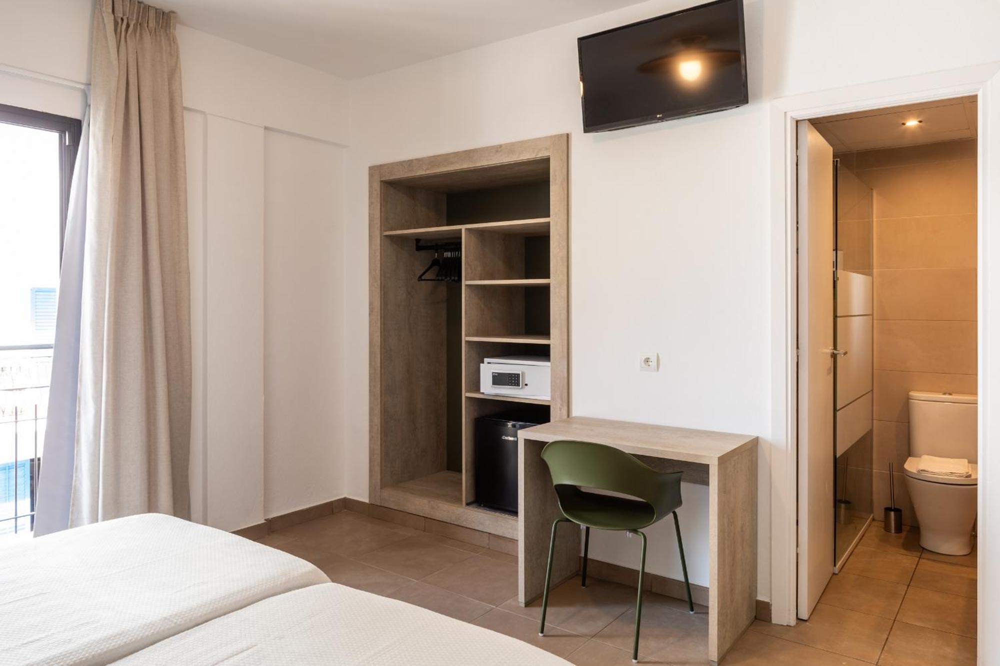 Hostal Alicante Sant Antoni de Portmany Exterior foto
