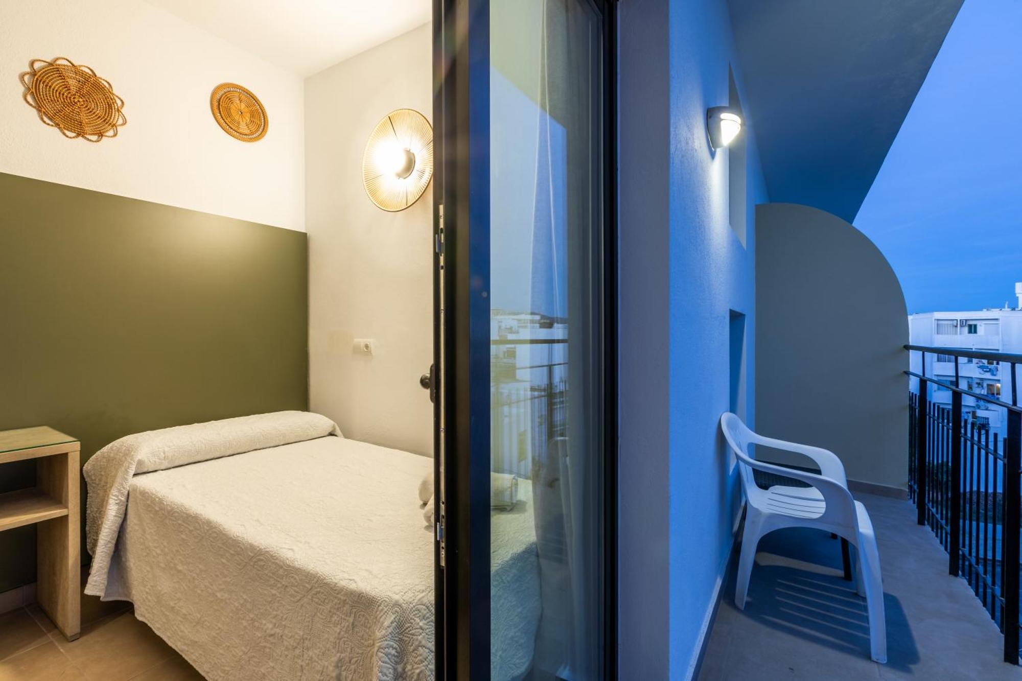Hostal Alicante Sant Antoni de Portmany Exterior foto