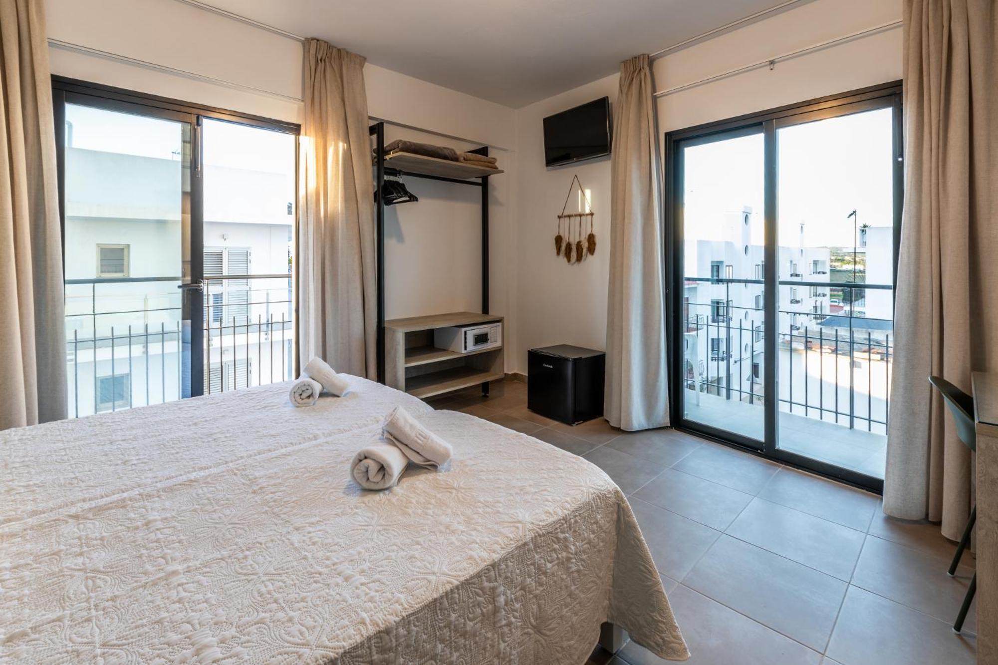 Hostal Alicante Sant Antoni de Portmany Exterior foto