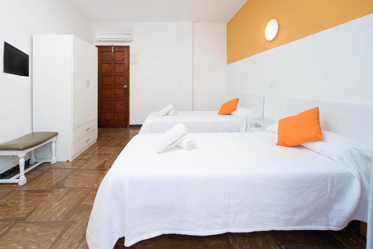 Hostal Alicante Sant Antoni de Portmany Exterior foto