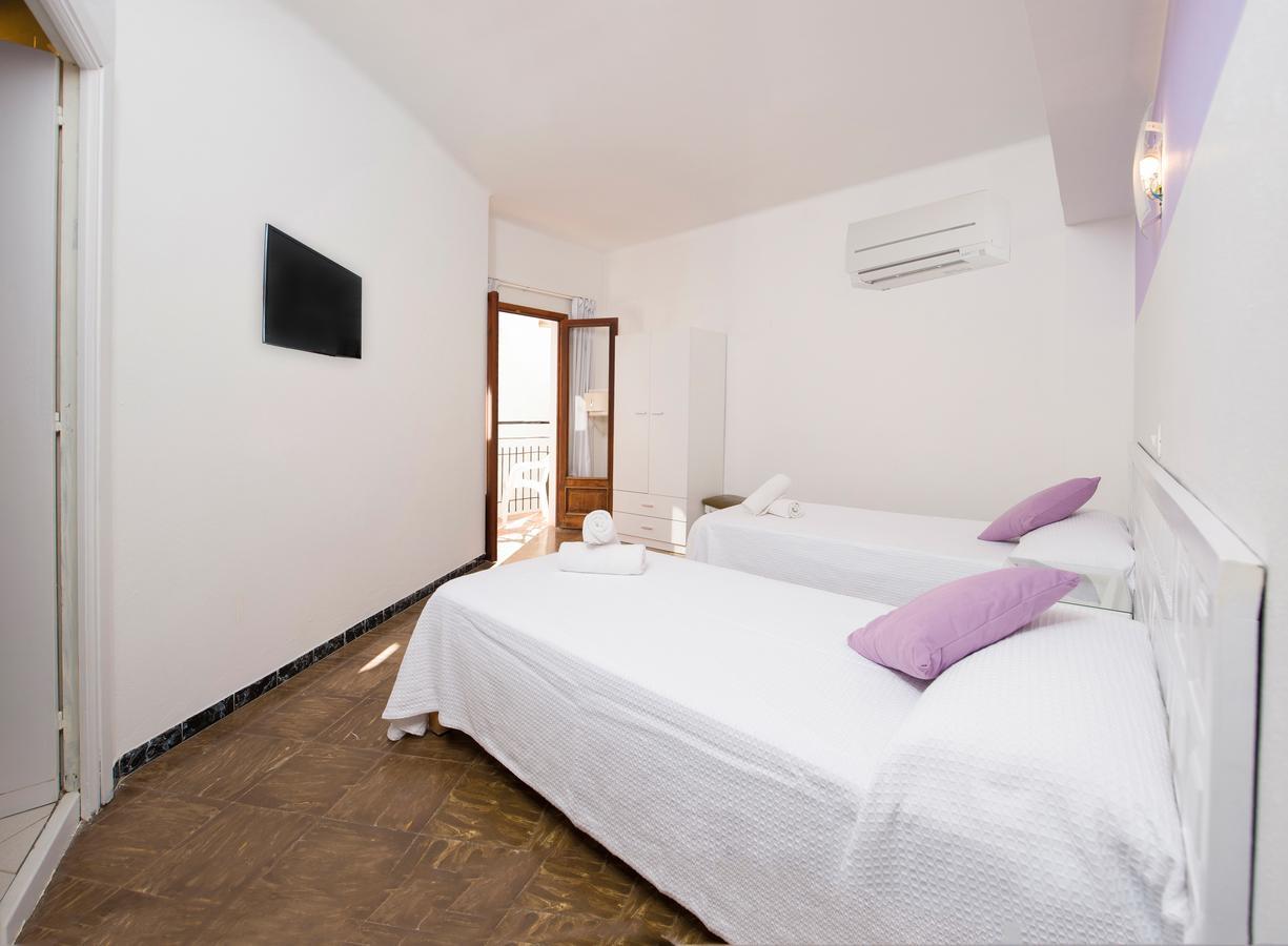 Hostal Alicante Sant Antoni de Portmany Exterior foto